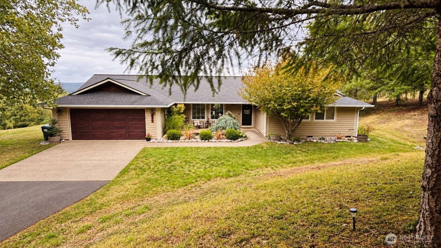 143 Rosewood Drive — photo