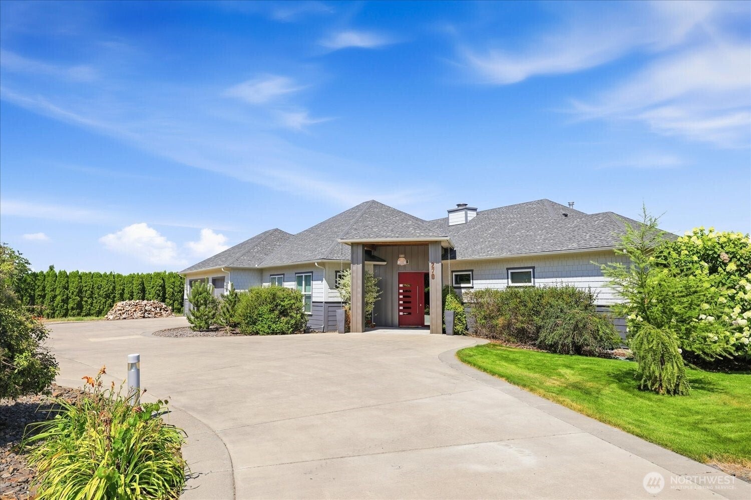 270 Summers Circle — photo