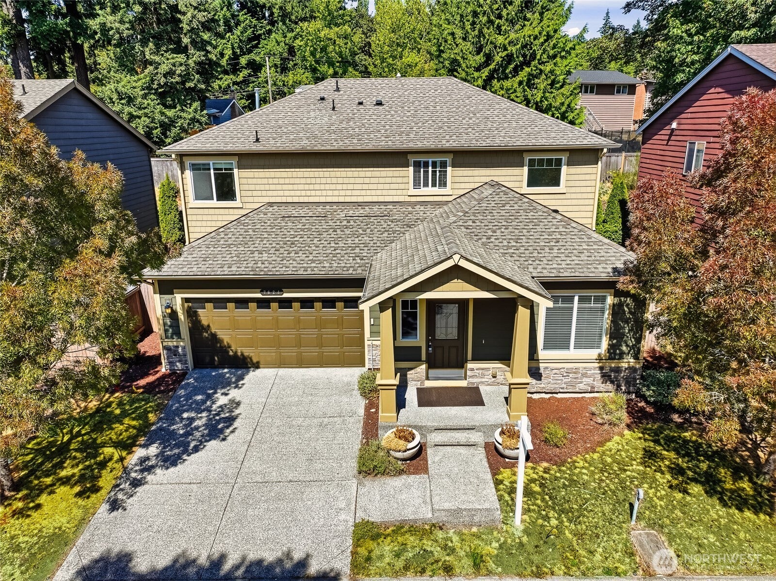 7624 NE 201st Place — photo