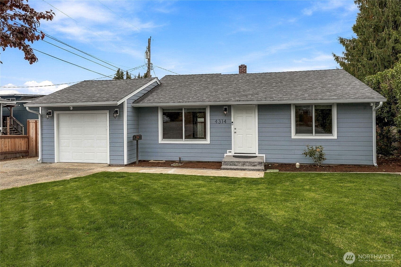4314 N Highland Avenue — photo