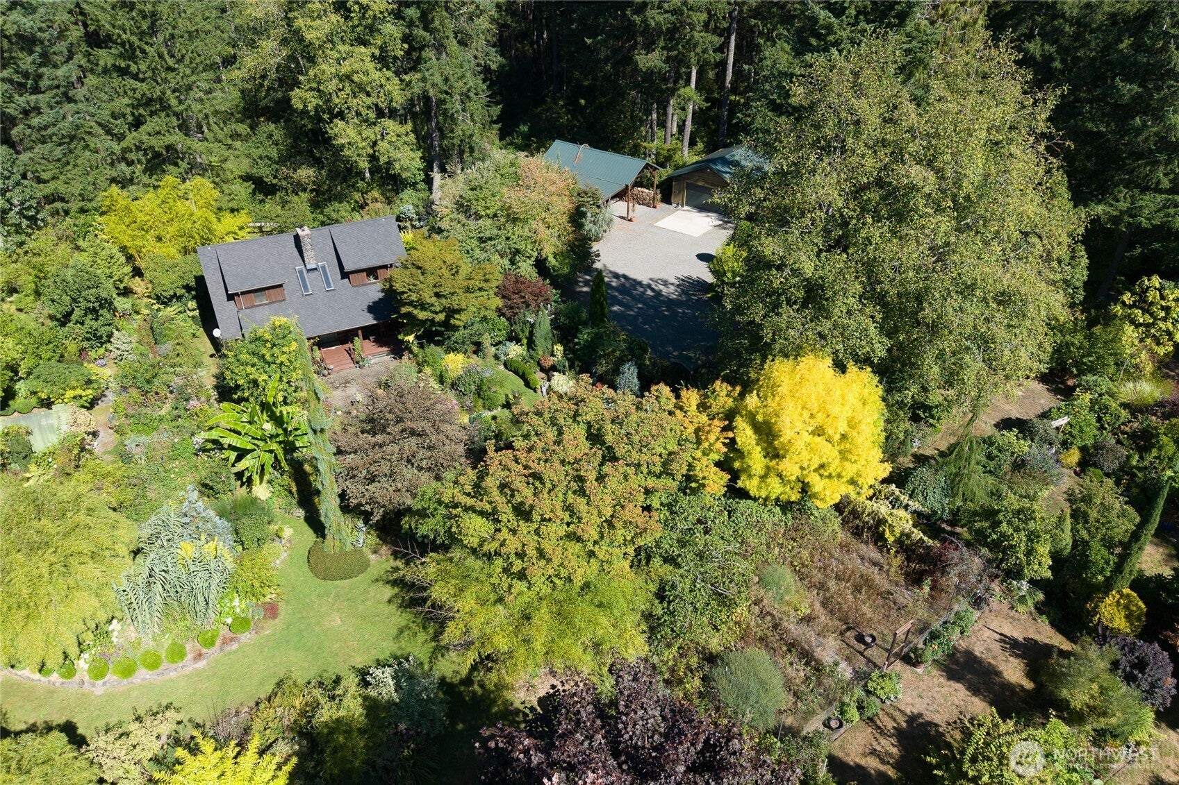825 SW Winter Springs Lane — photo