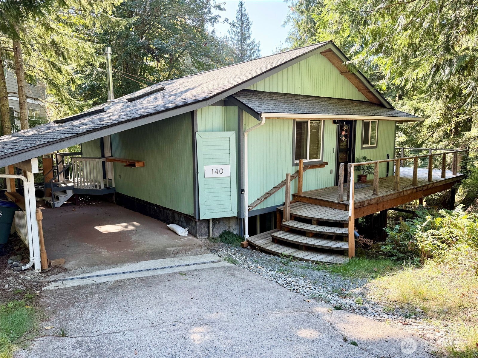 140 Windward Drive — photo