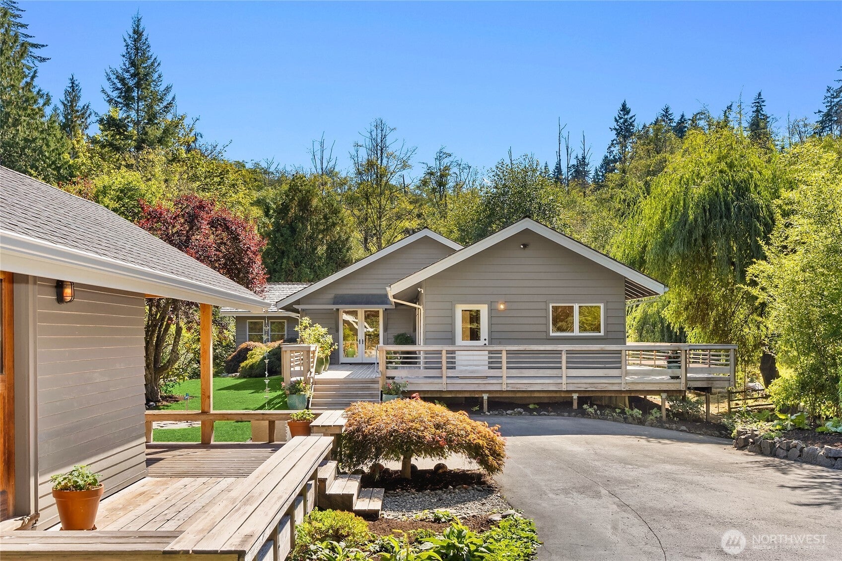 7183 NE Eagle Harbor Drive NE — photo