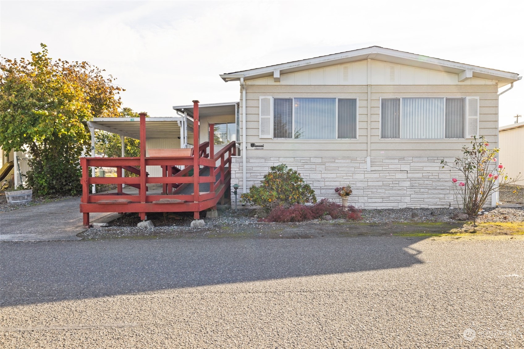 39 Juniper Mobile Estates, Sequim, WA 98382 — photo 2