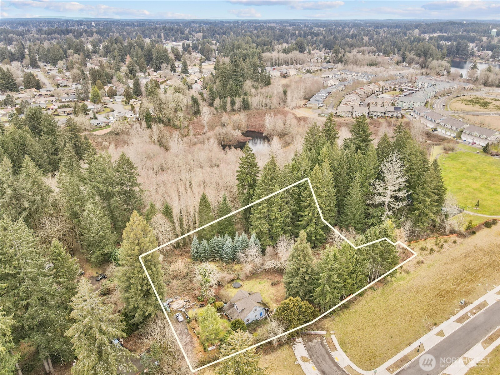 4700 Delta Lane SE — photo