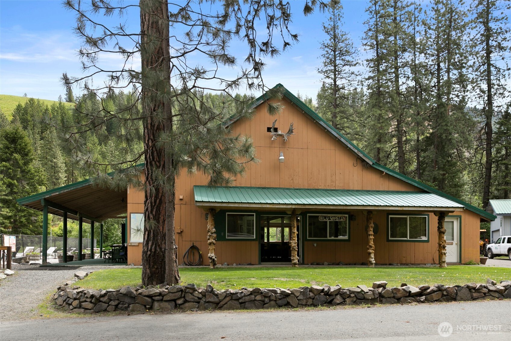 3300 US Hwy 97 — photo