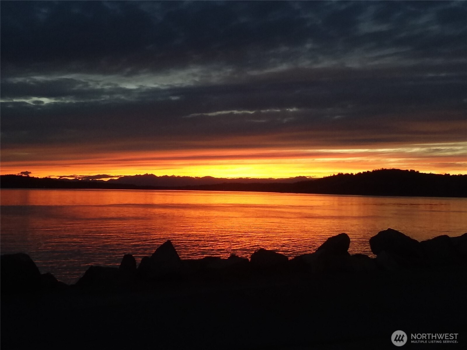 2423 Day Island Boulevard W — photo