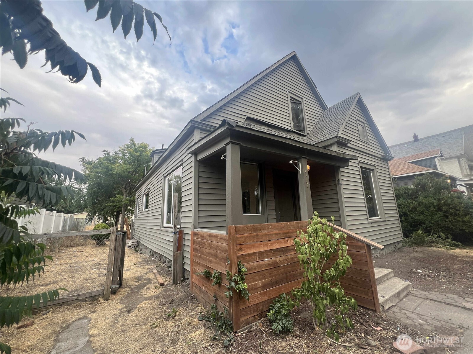 1920 E 1st Avenue — photo