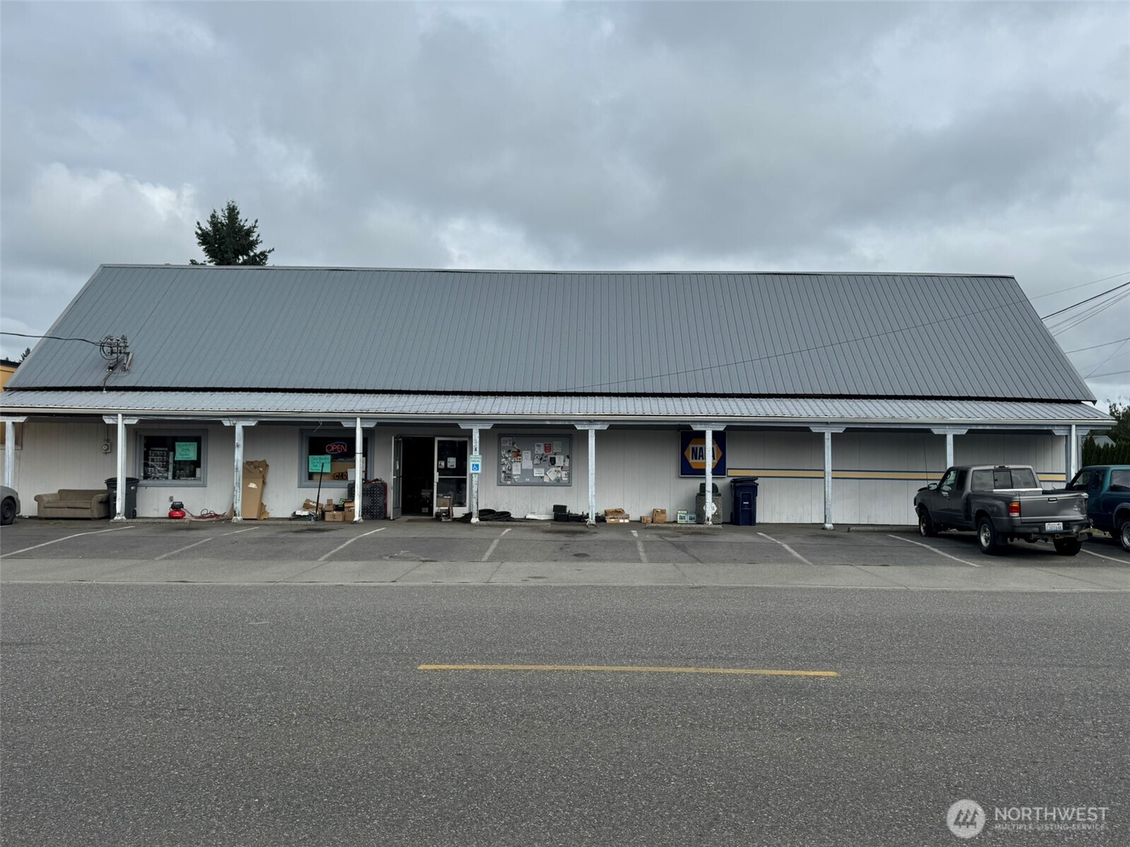 705 Emens Street — photo