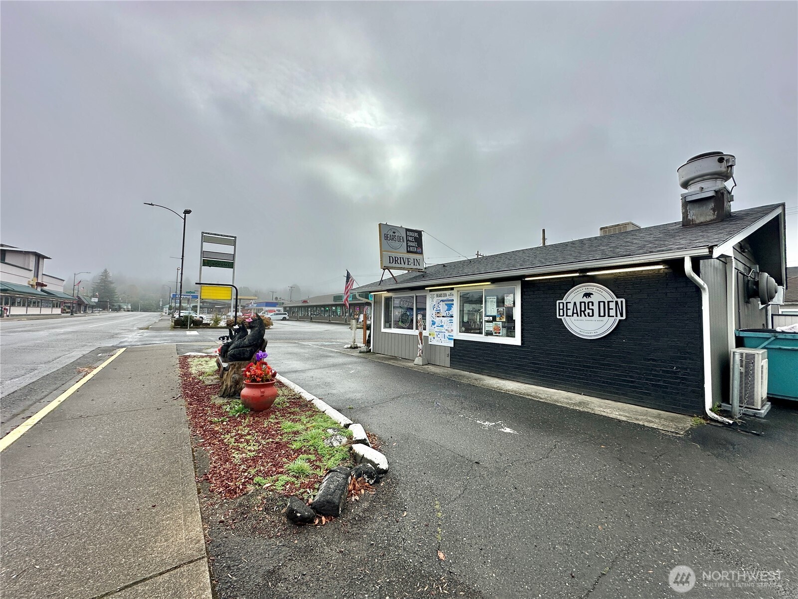 301 W Simpson Avenue — photo