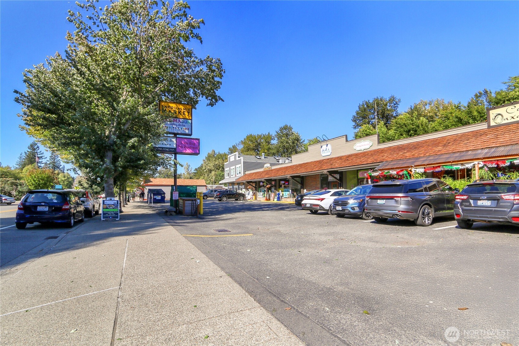8030 Railroad Avenue SE — photo