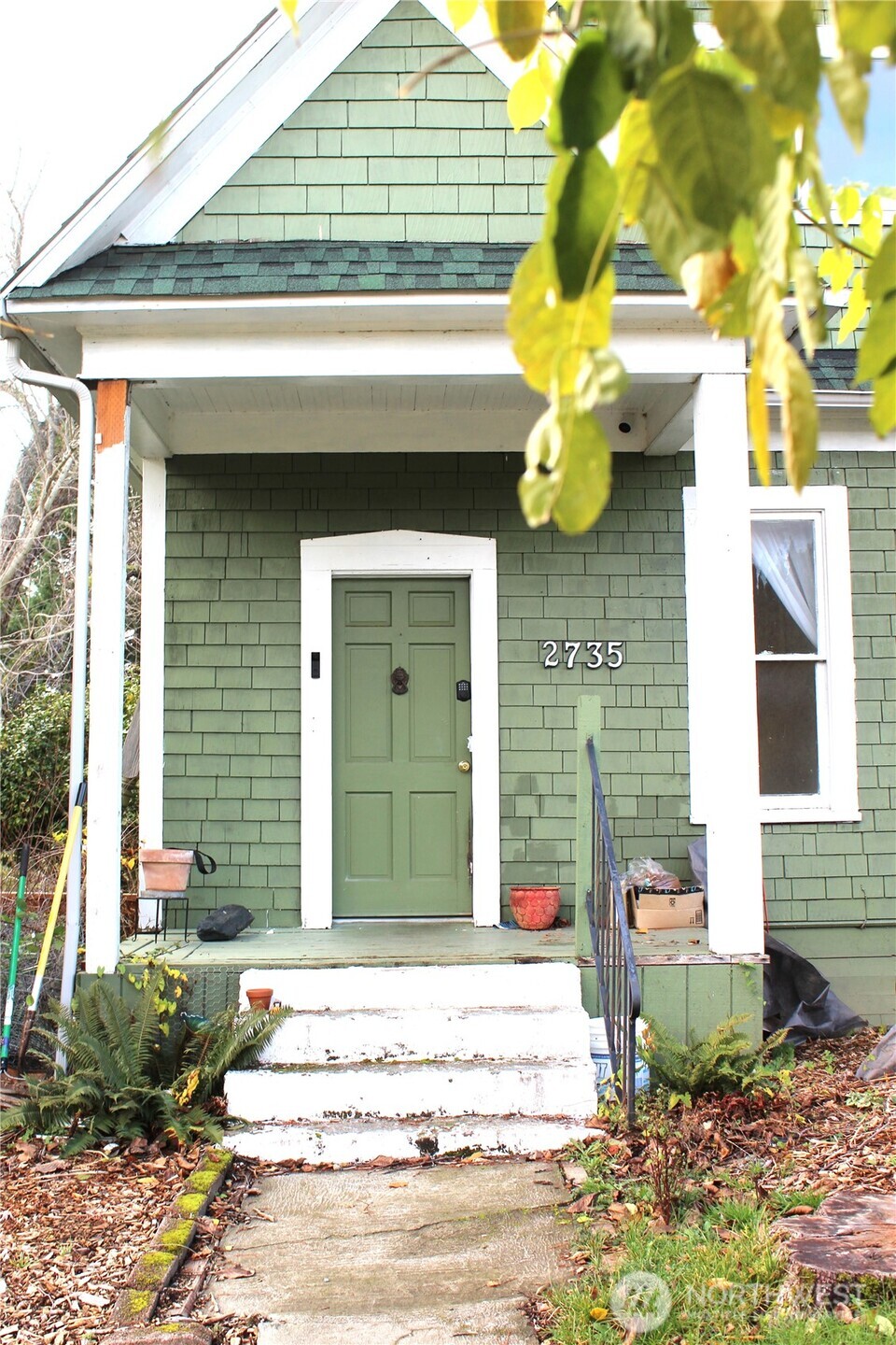 2735 Michigan Street — photo