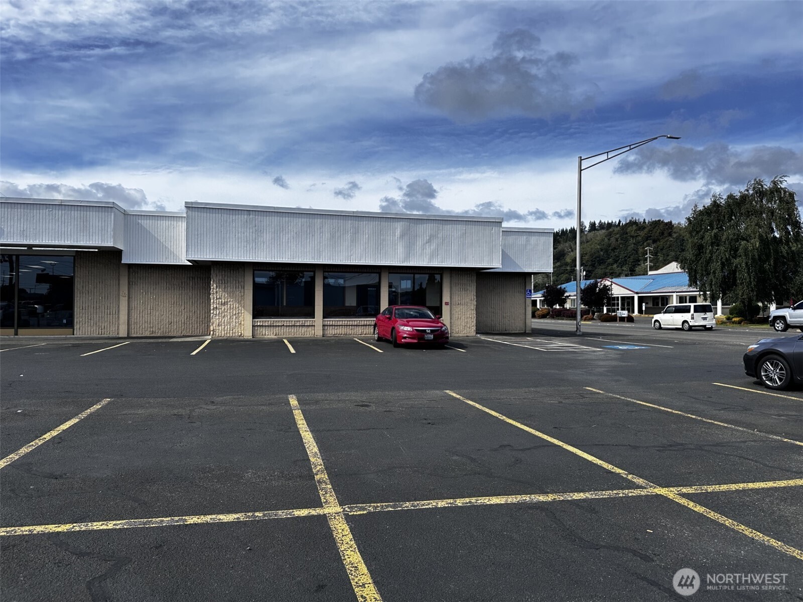 2701 Sumner Avenue — photo