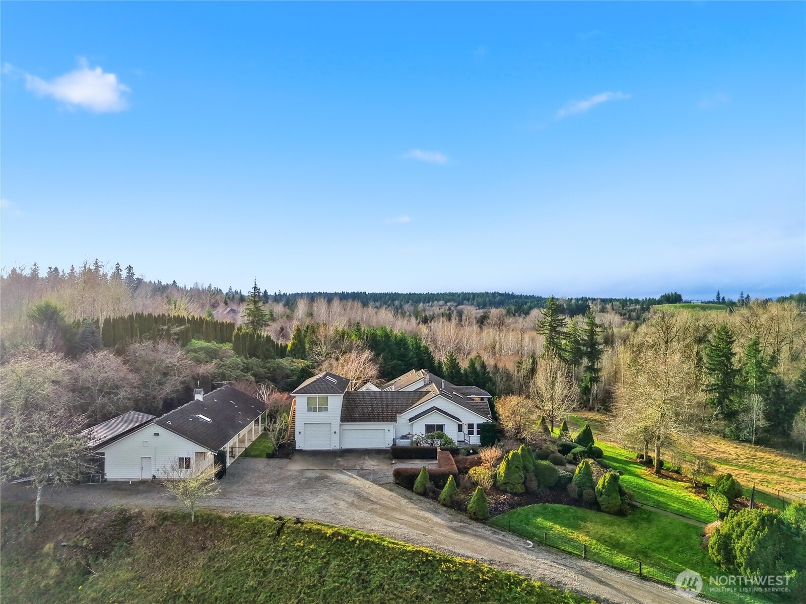 9020 Valley Green Drive SE — photo
