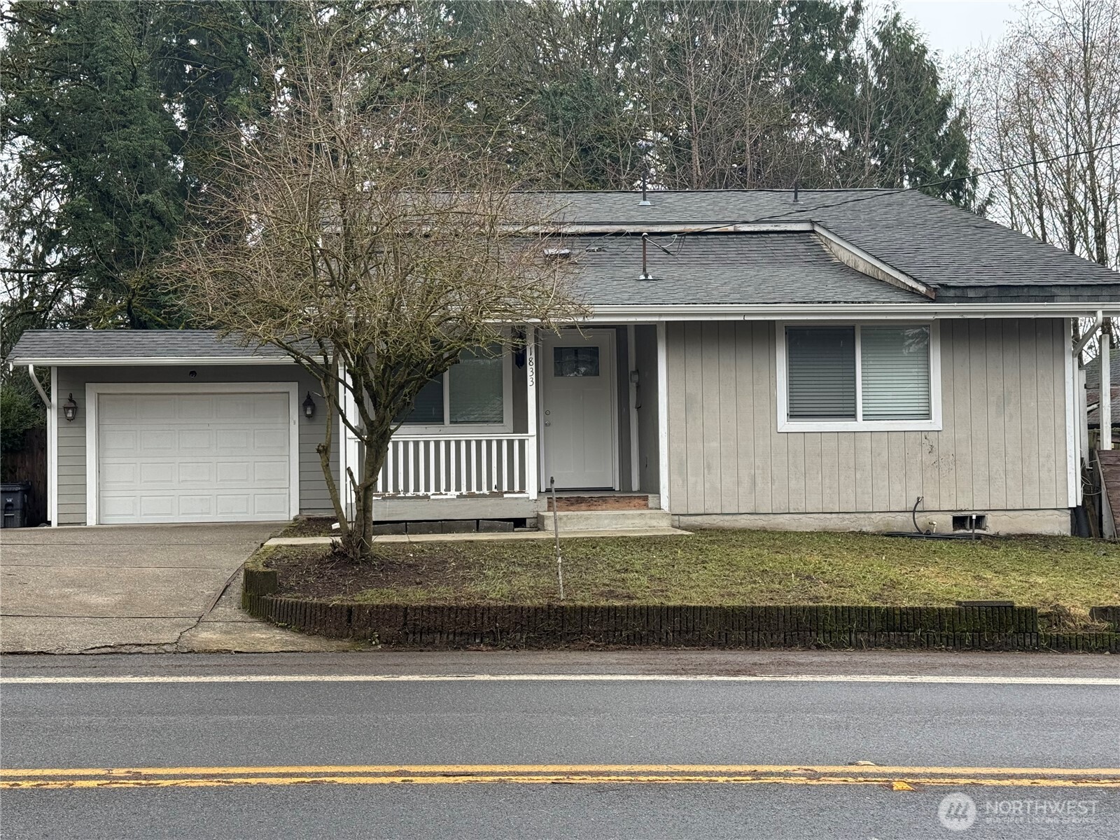 1833 Eastside Street SE — photo