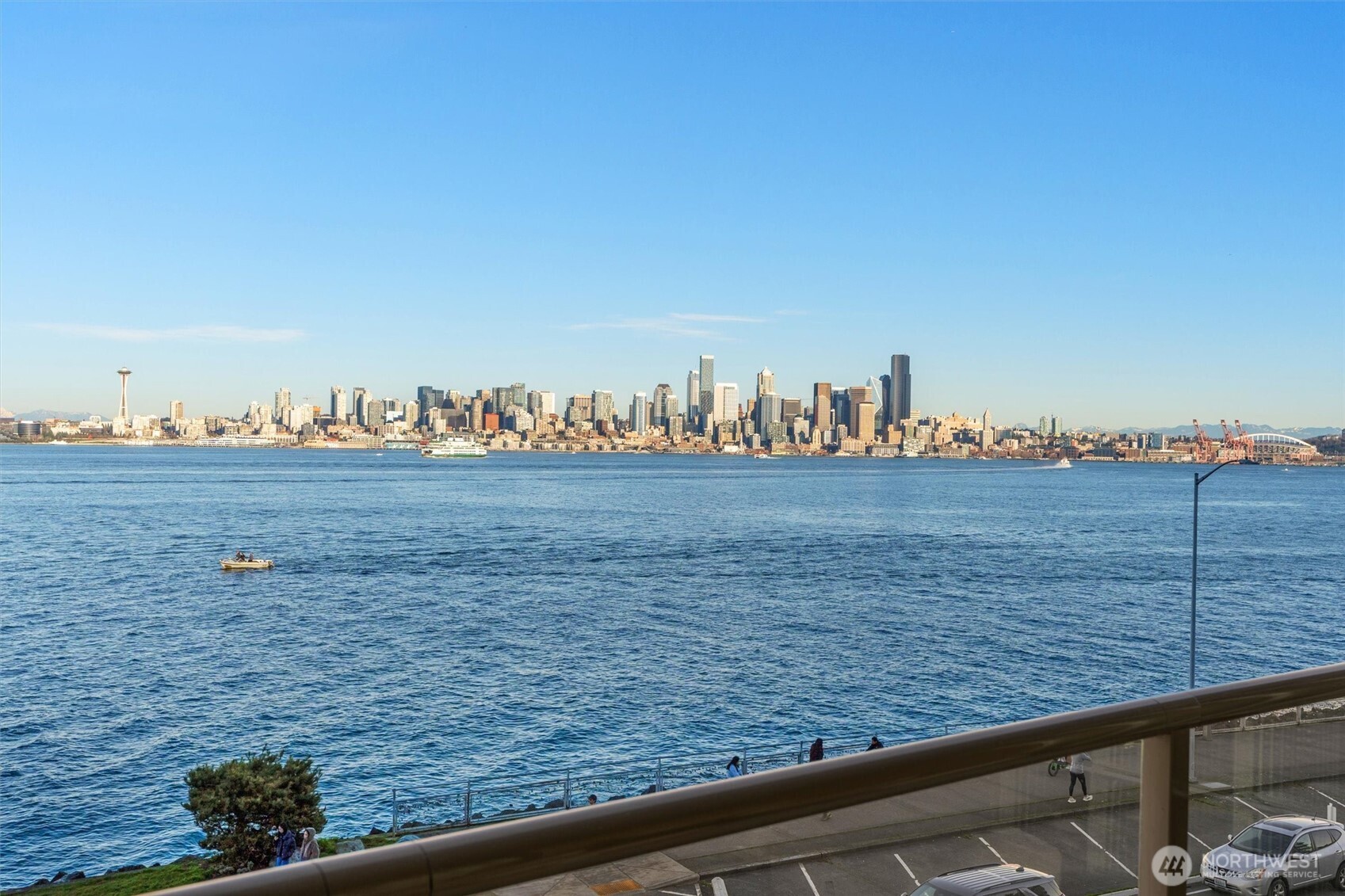 1005 Harbor Avenue SW #400 — photo