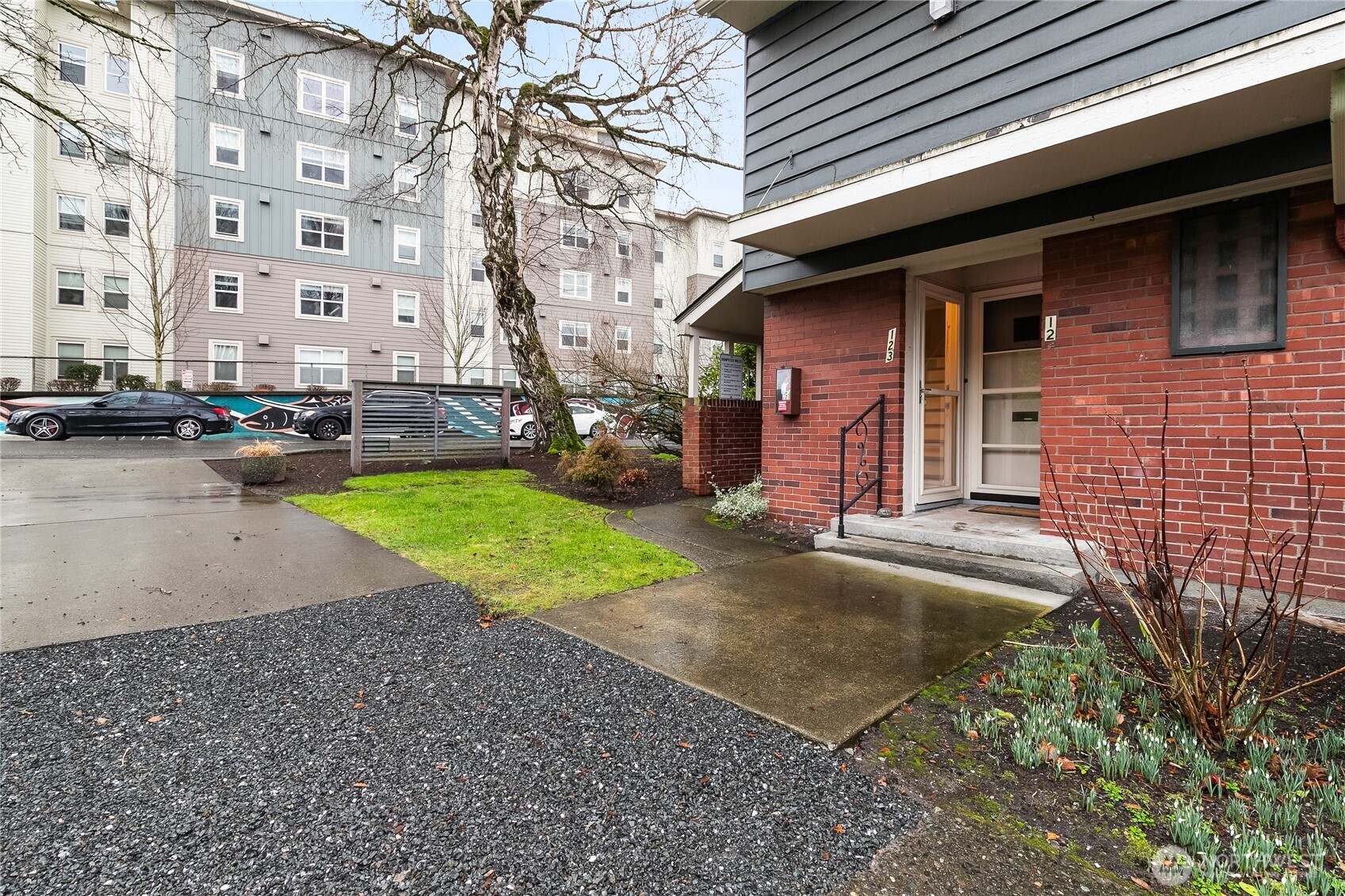 901 N Forest Street #123 — photo