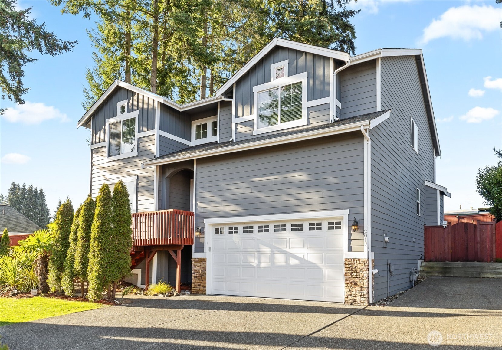 2017 NE 24th Place, Renton, WA 98056
