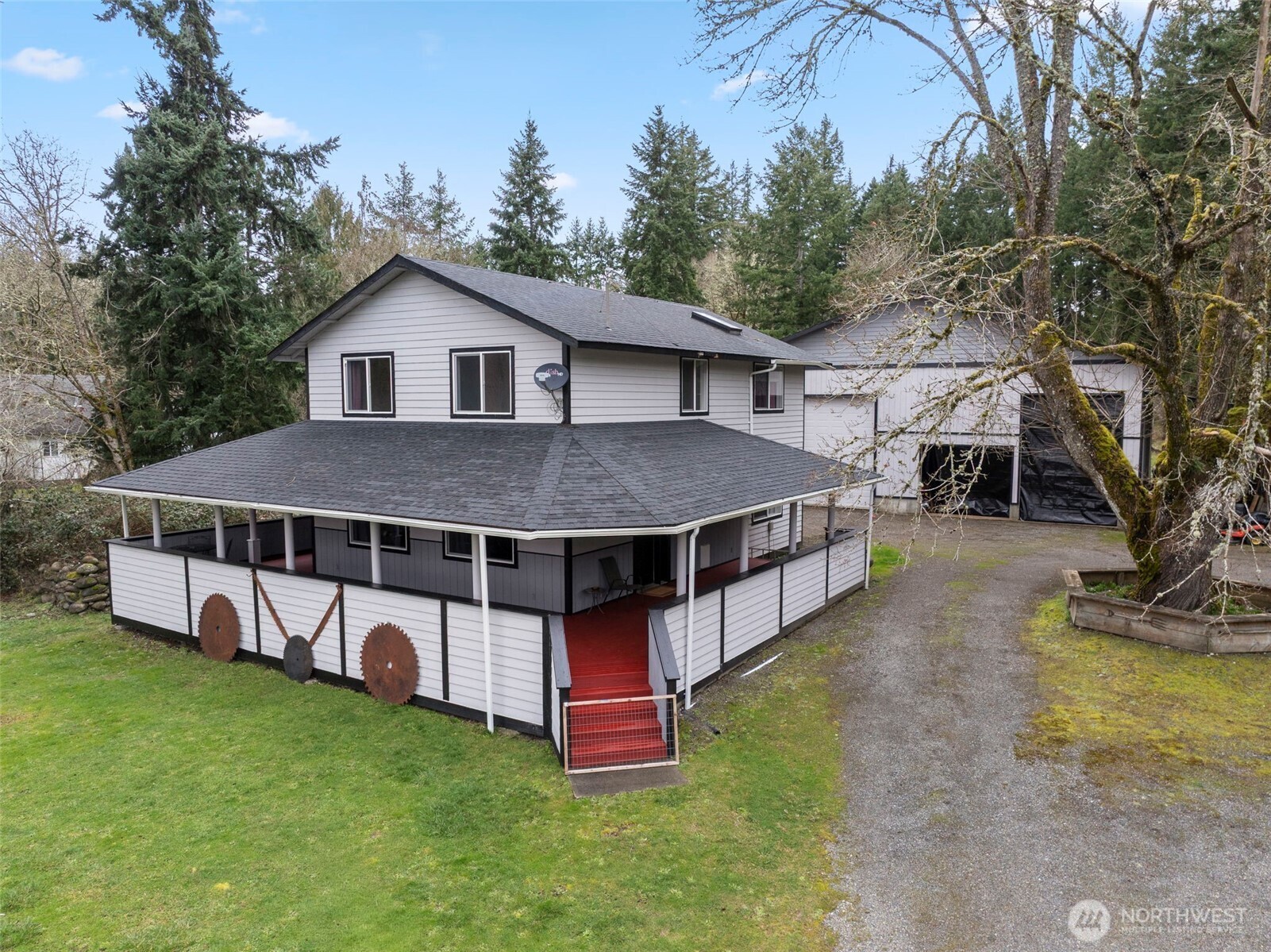 5134 Old Military Road SE — photo