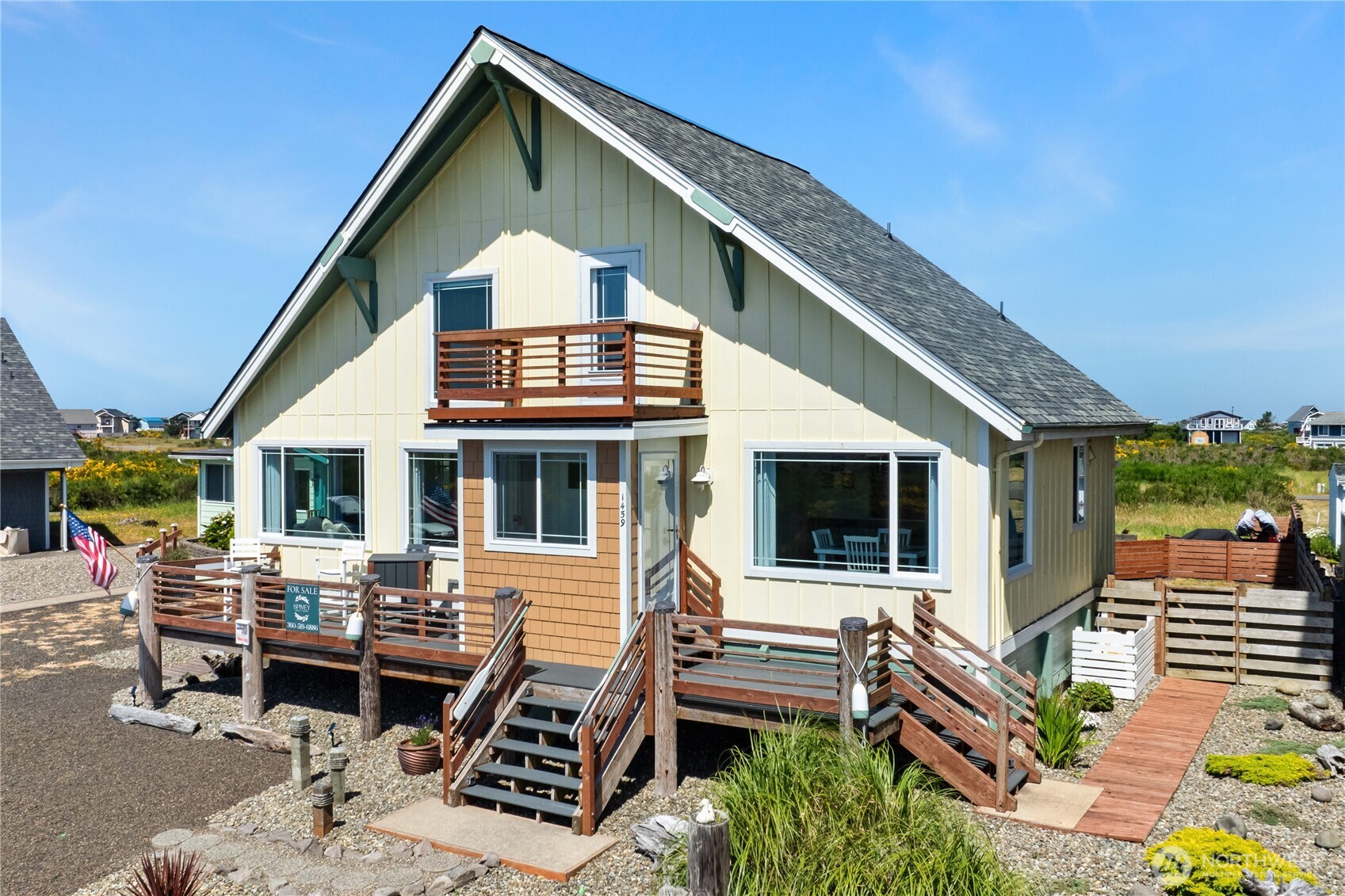 1459 E Ocean Shores Boulevard SW — photo