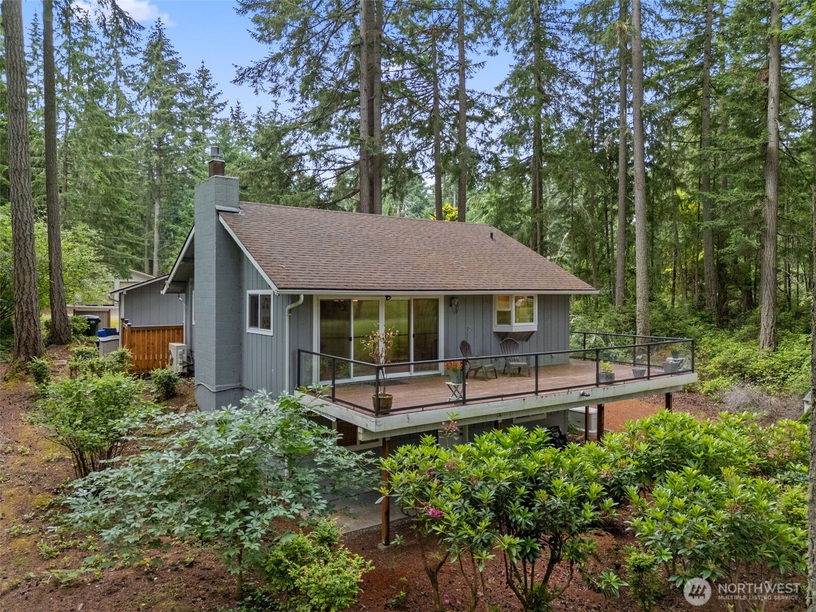 11001 Pioneer Drive — photo