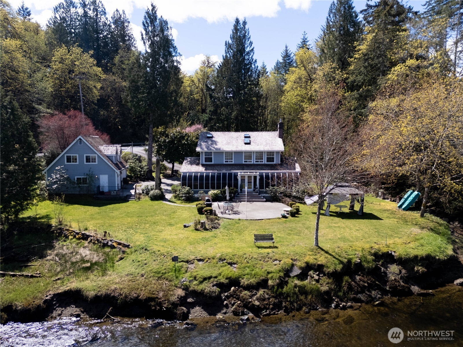 8320 E Grapeview Loop Road, Allyn, WA 98524