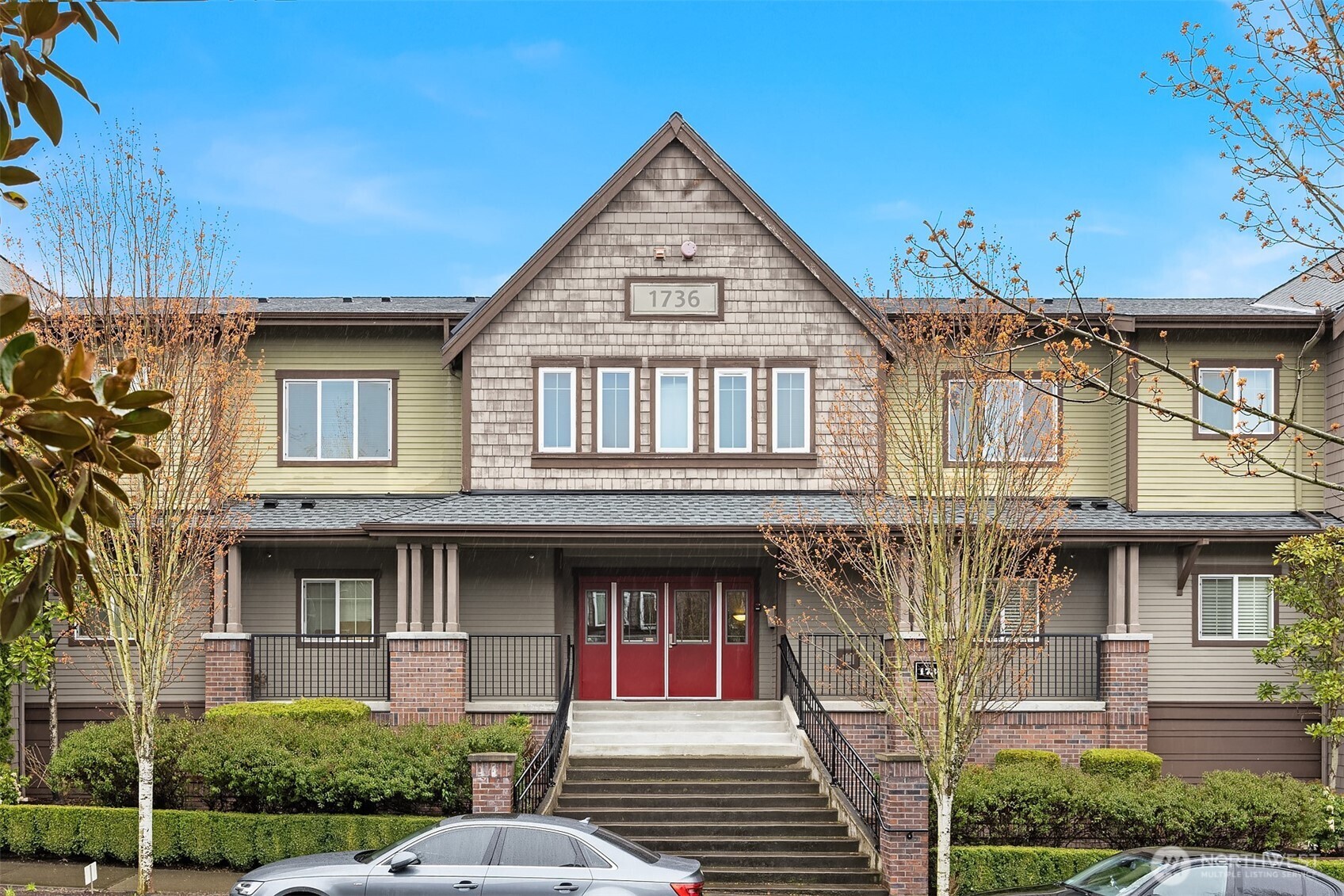 1736 10th Avenue NE #C110 — photo