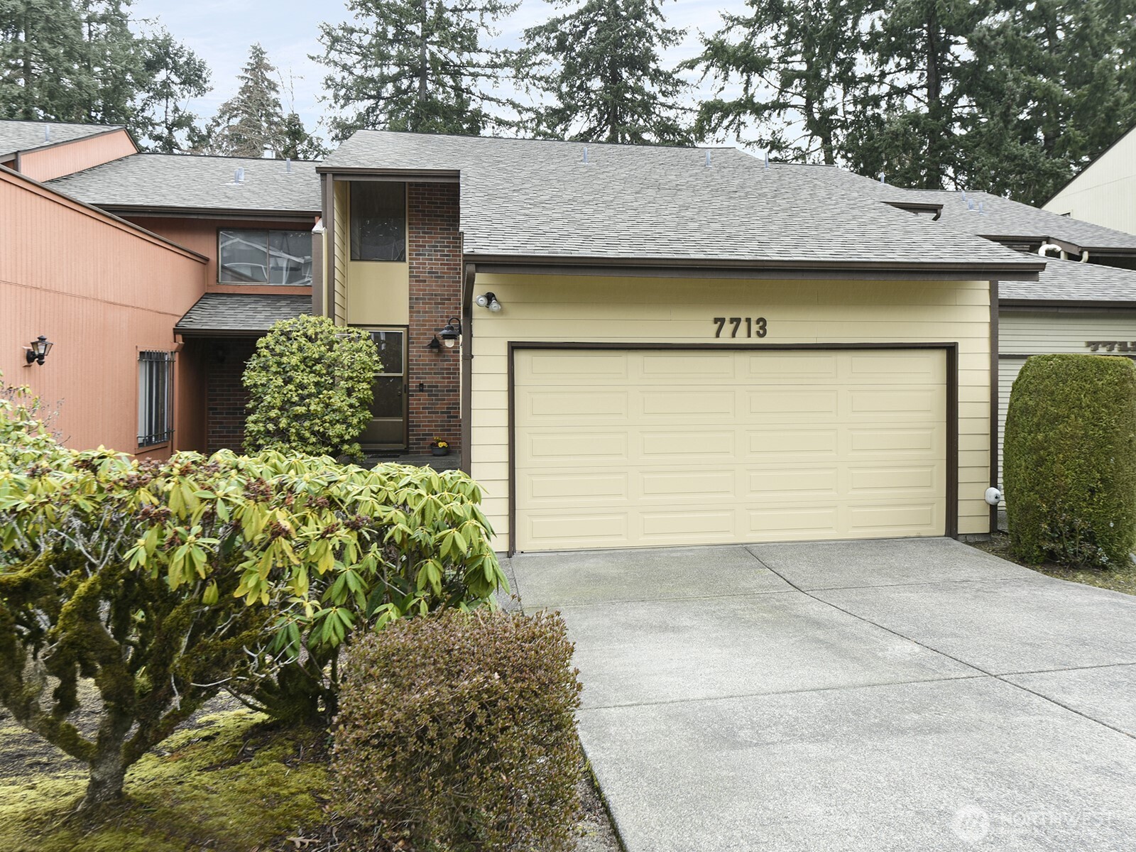 7713 Zircon Drive SW — photo