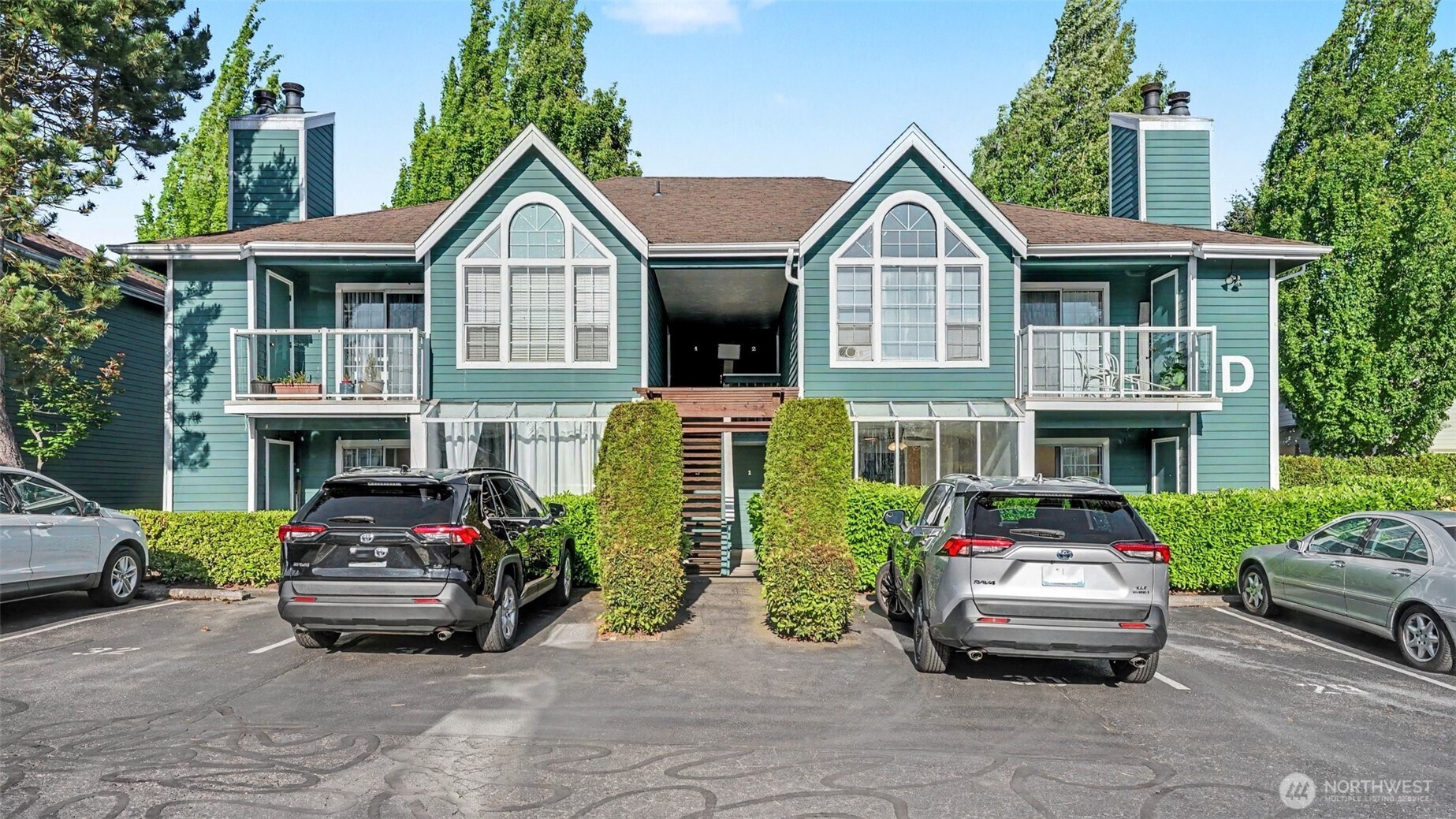 16419 Spruce Way #D1 — photo
