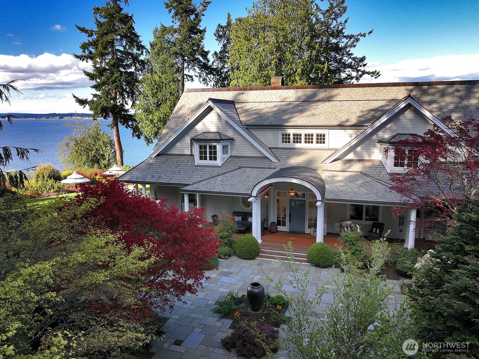 5021 Saratoga Road — photo