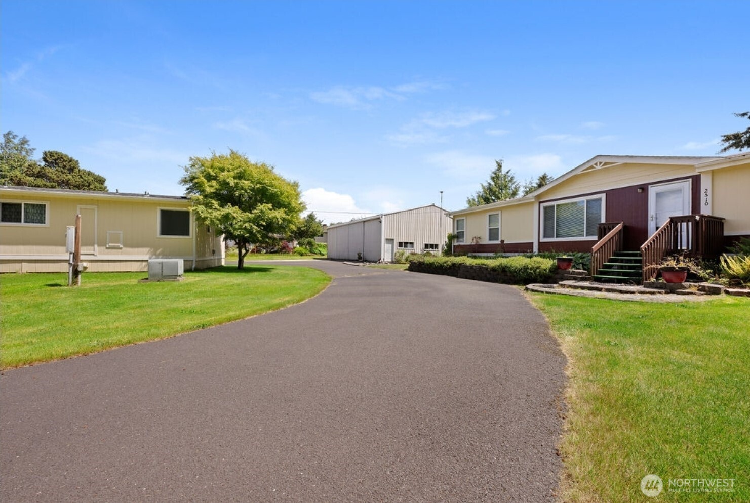 2512 2510 Sid Snyder Drive — photo