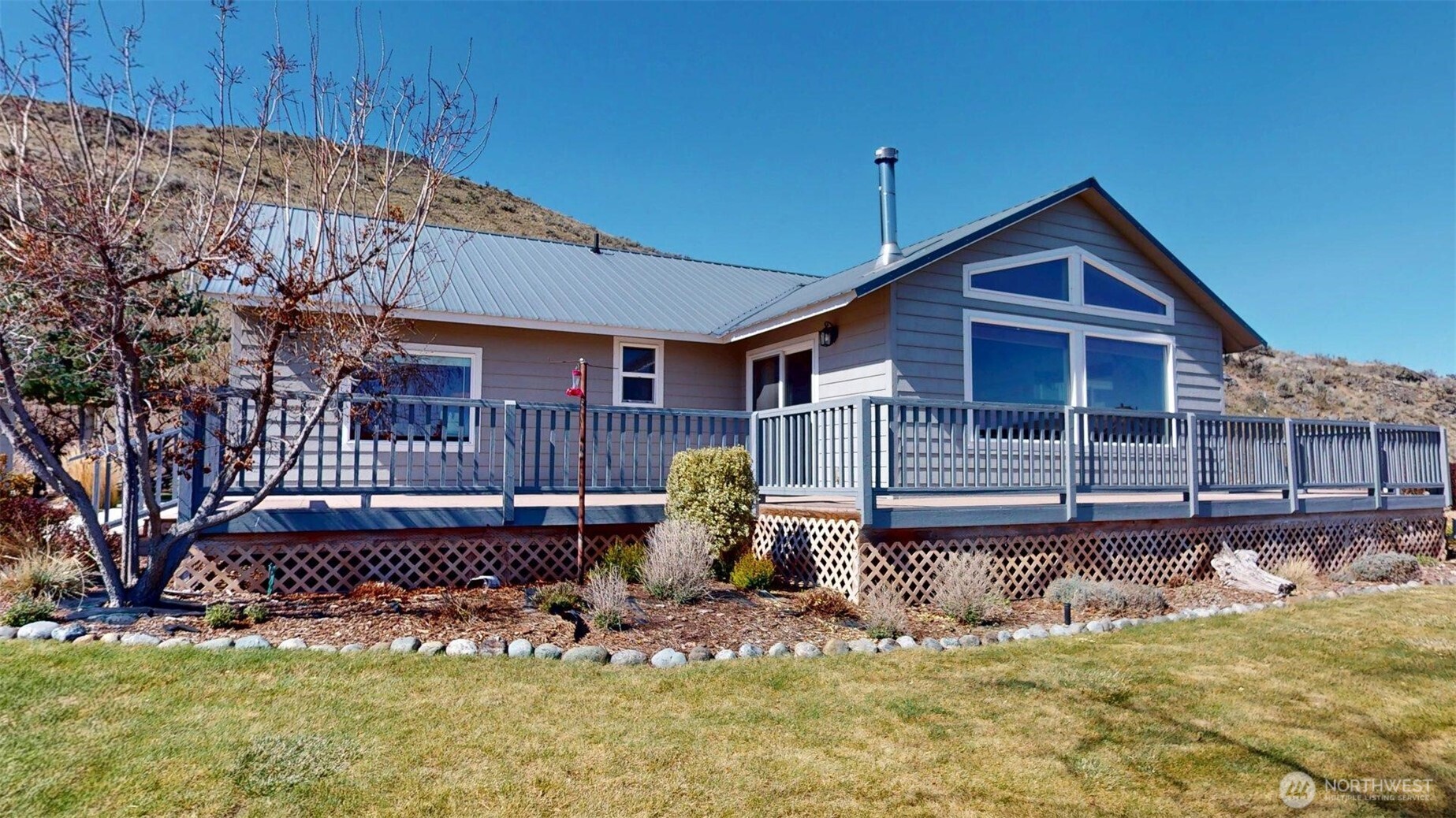 1811 Pine Creek — photo