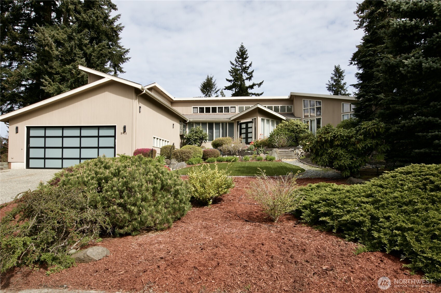 5911 150th Place SW — photo