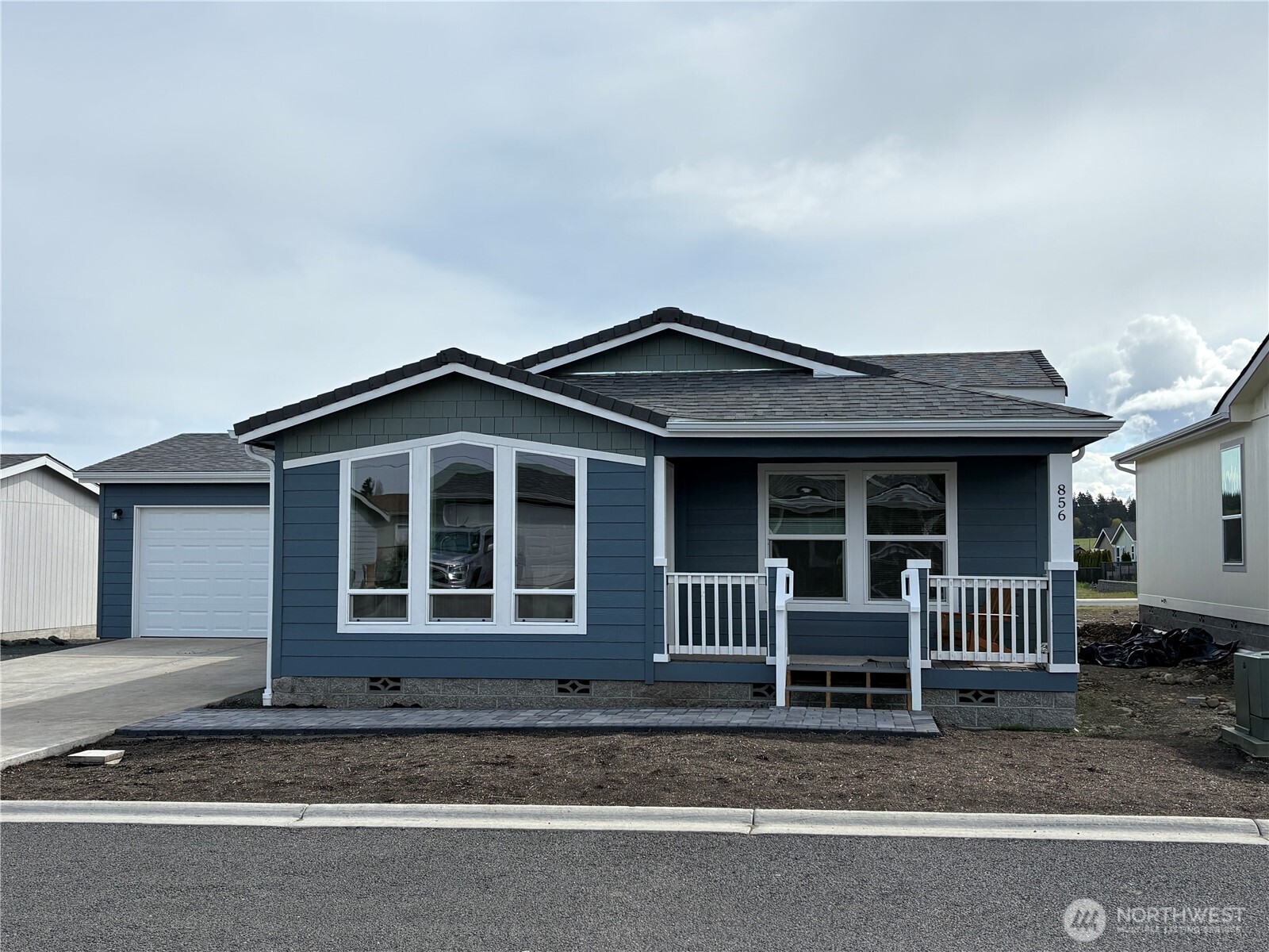 856 N Rock Rose Avenue — photo
