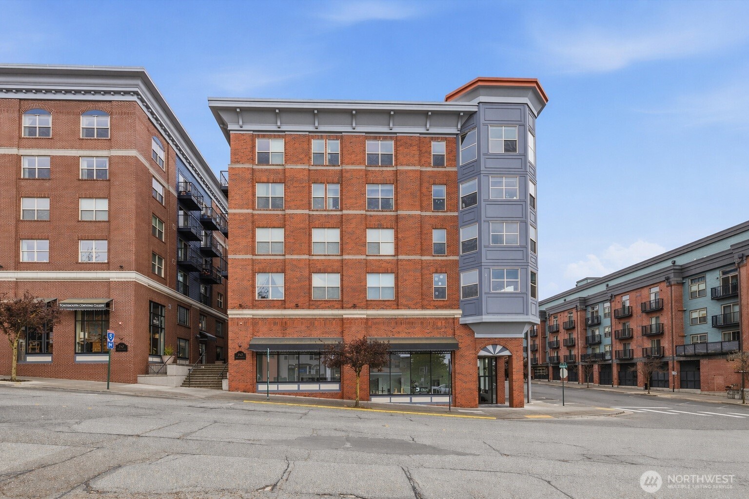 910 Harris Avenue #208 — photo