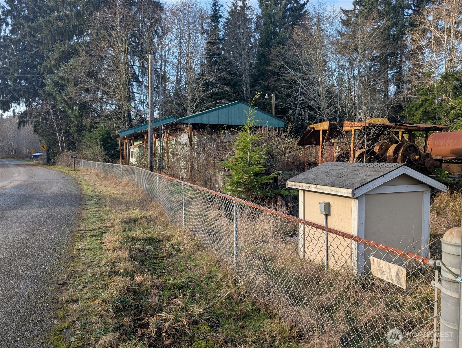 300 Sekiu River Road — photo