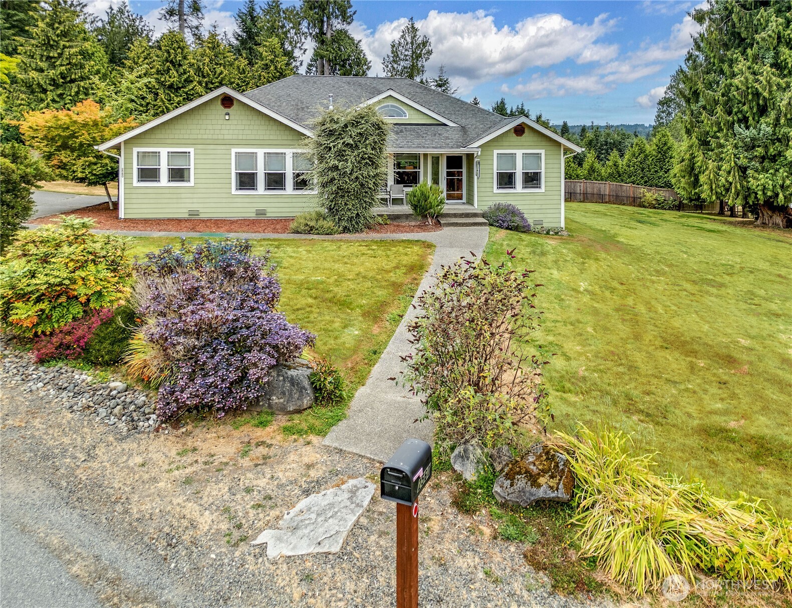 2560 NE William E Sutton Road — photo