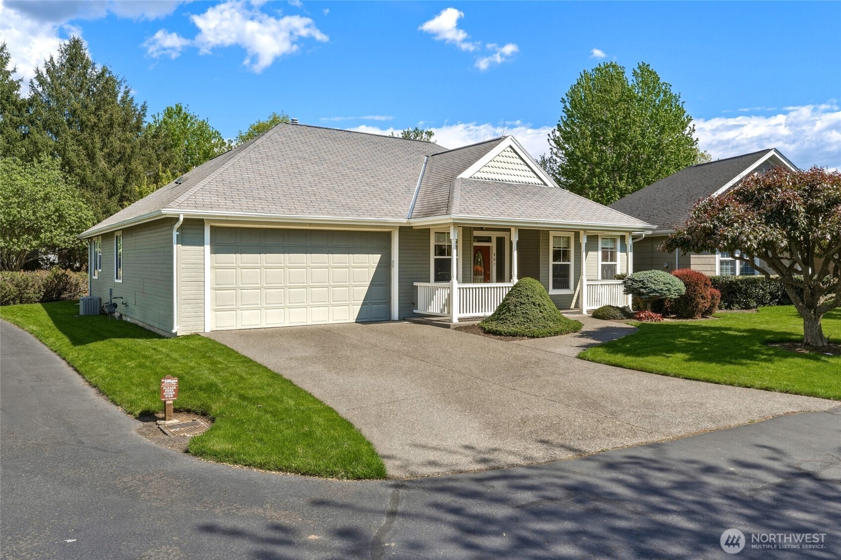 807 SE Covey Court — photo