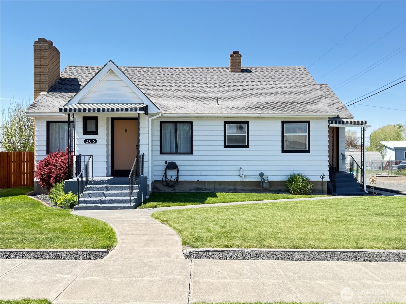 206 S Alder Street — photo