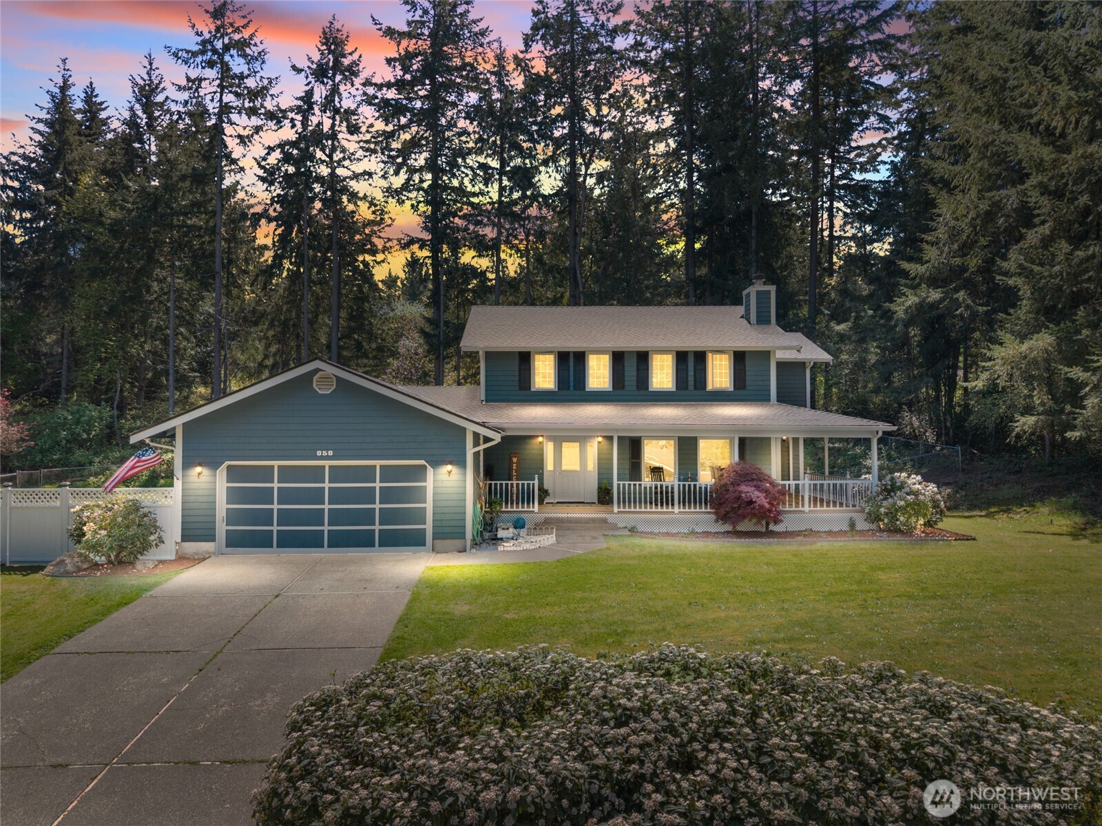 858 Illahee Drive — photo