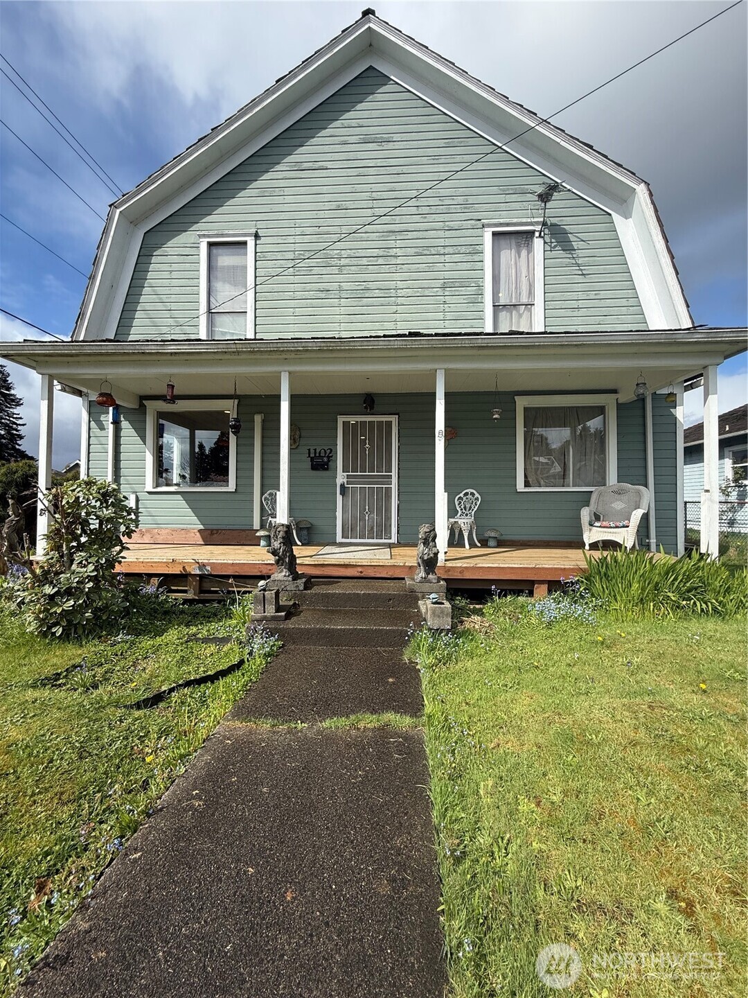 1102 Water Street — photo