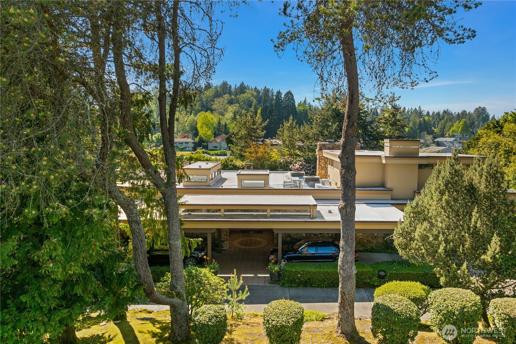3111 Hunts Point Circle, Hunts Point, WA 98004 — photo 3