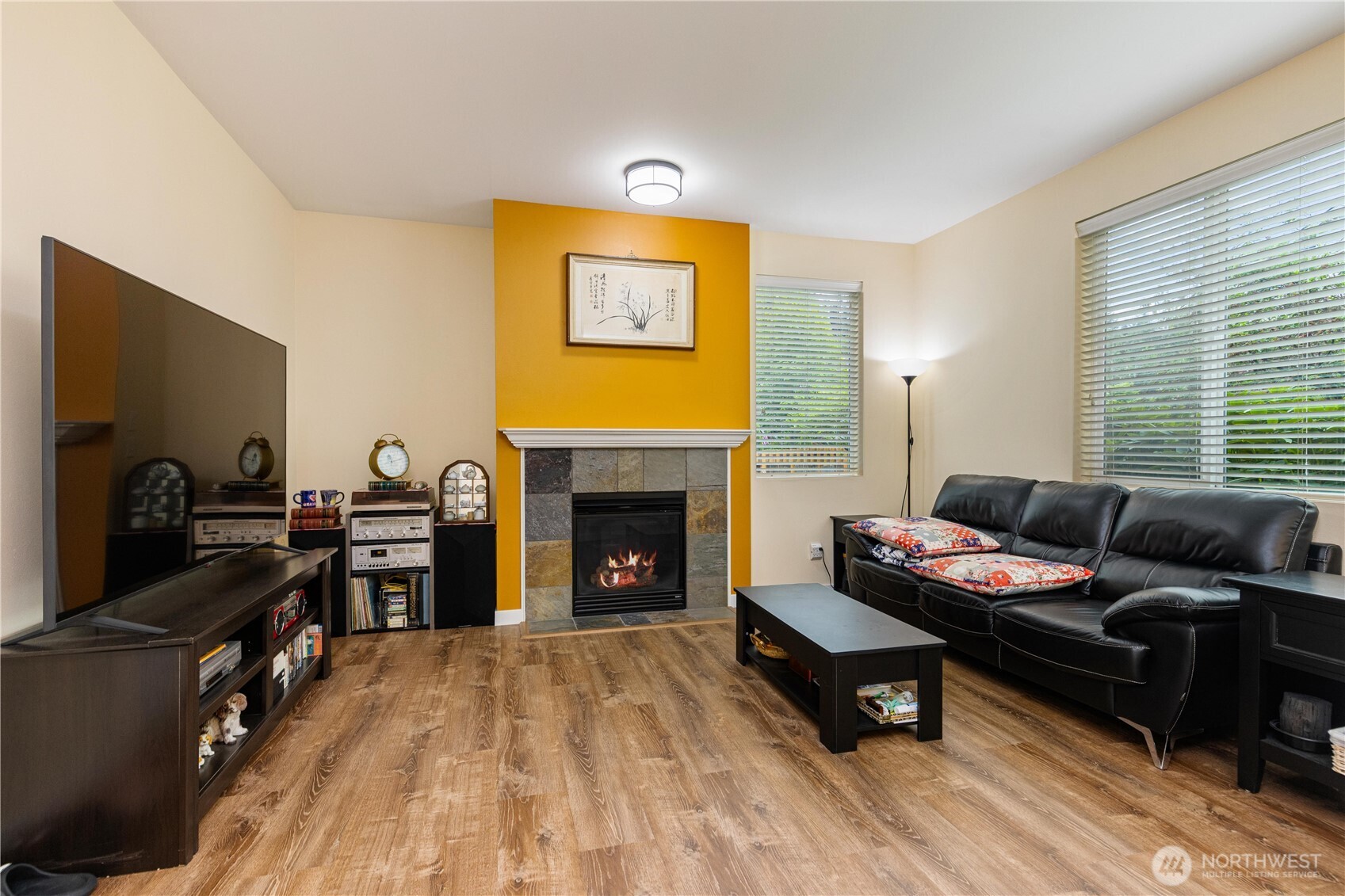 28104 Maple Ridge Way SE, Maple Valley, WA 98038 — photo 2