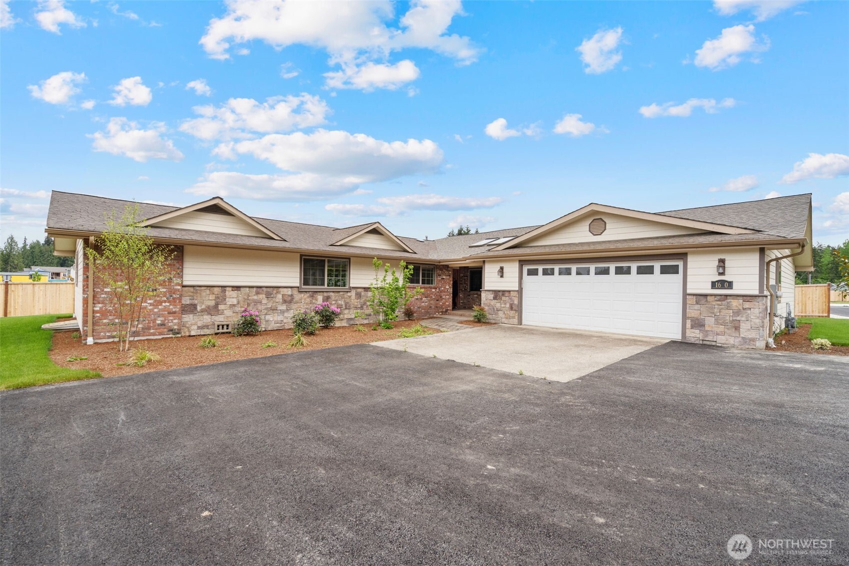 1630 Danner Lane NE — photo