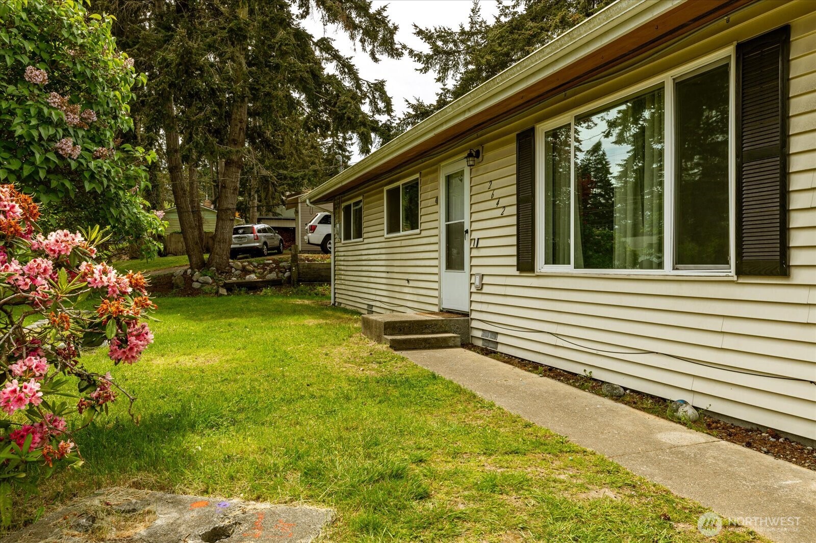 2642 Olympic Drive — photo