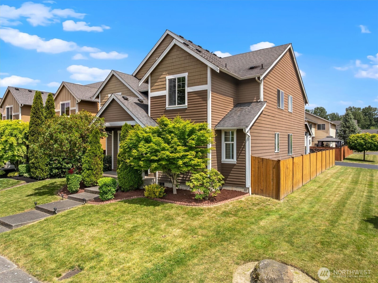 1210 Blue Jay Avenue SW — photo