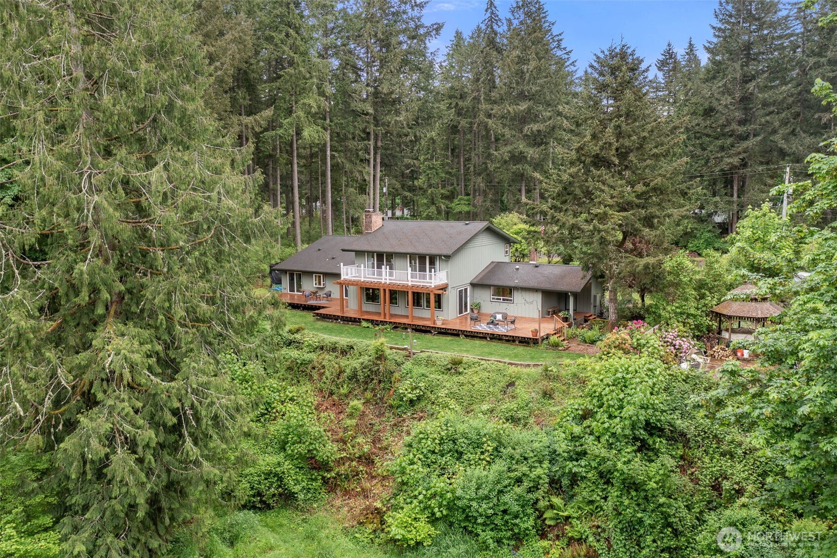 11008 Cowlitz Drive SE — photo