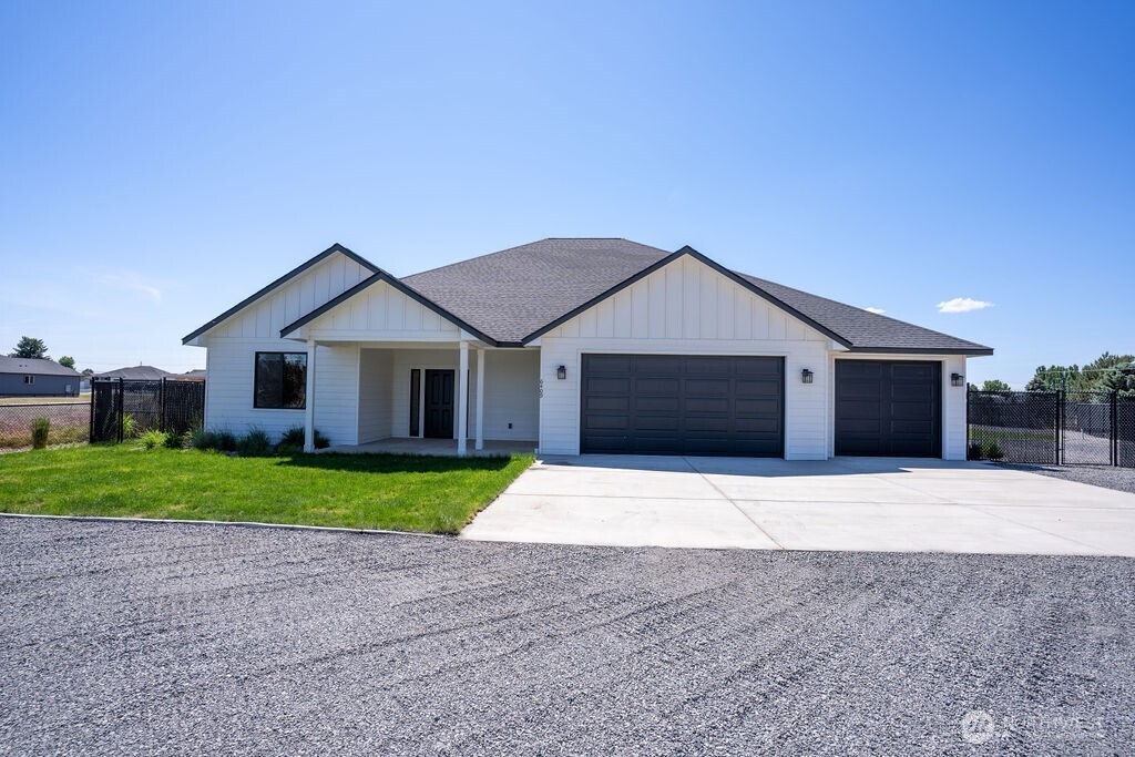 6409 Road 2.15 NE — photo