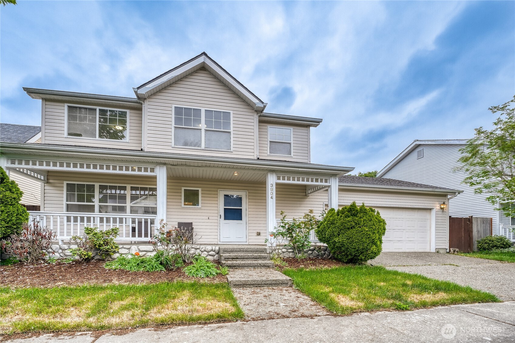 3904 NE 5th Place, Renton, WA 98056 — photo 2