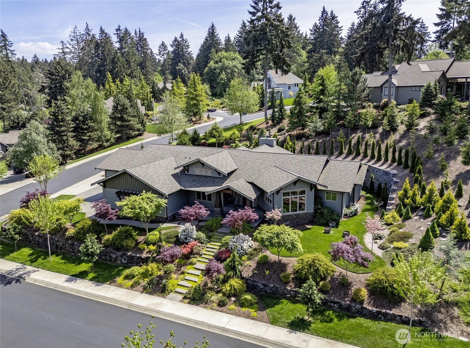 616 Hyak Way — photo